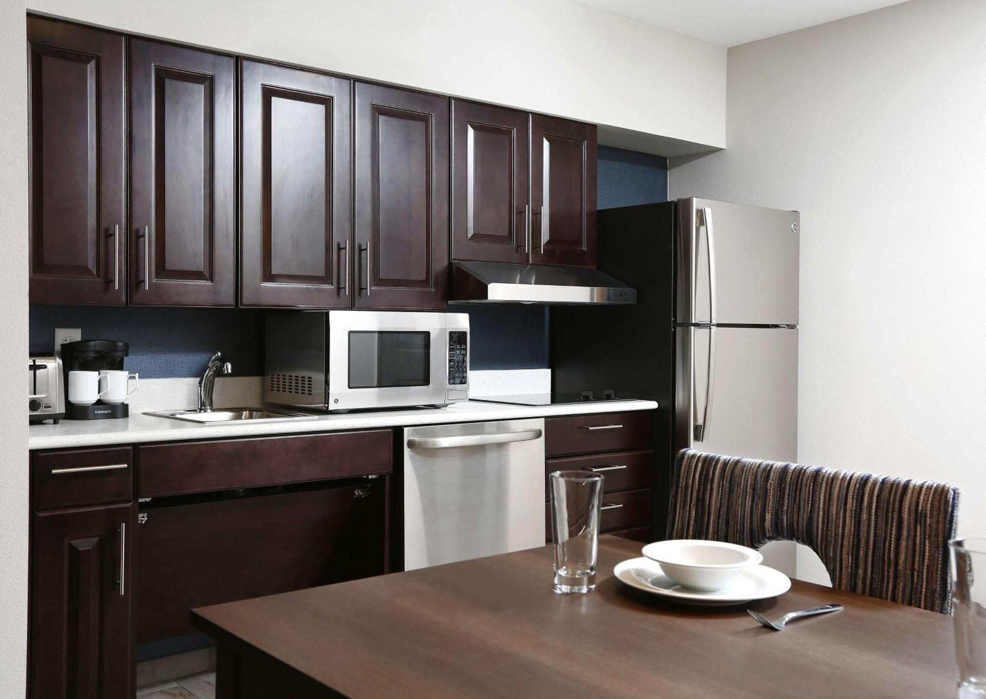 Homewood Suites By Hilton West Fargo/Sanford Medical Center Екстериор снимка