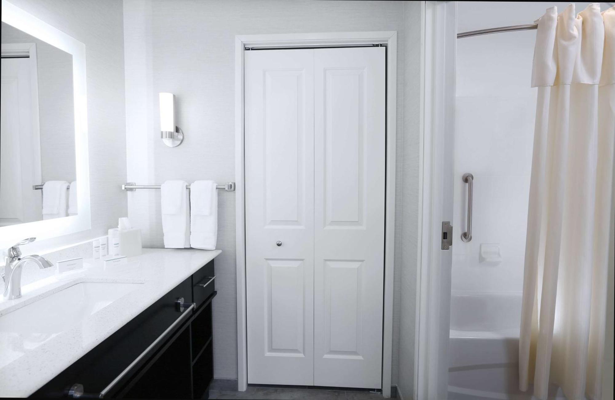 Homewood Suites By Hilton West Fargo/Sanford Medical Center Екстериор снимка