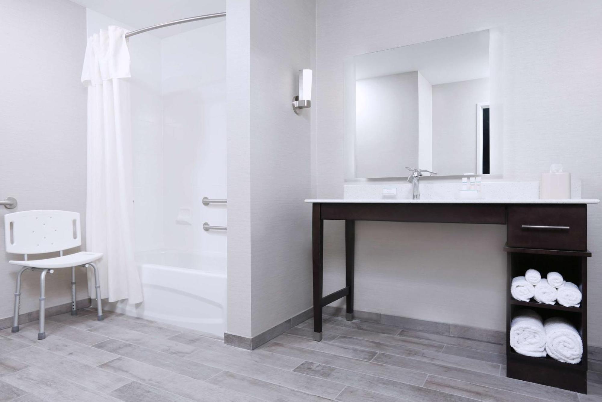 Homewood Suites By Hilton West Fargo/Sanford Medical Center Екстериор снимка