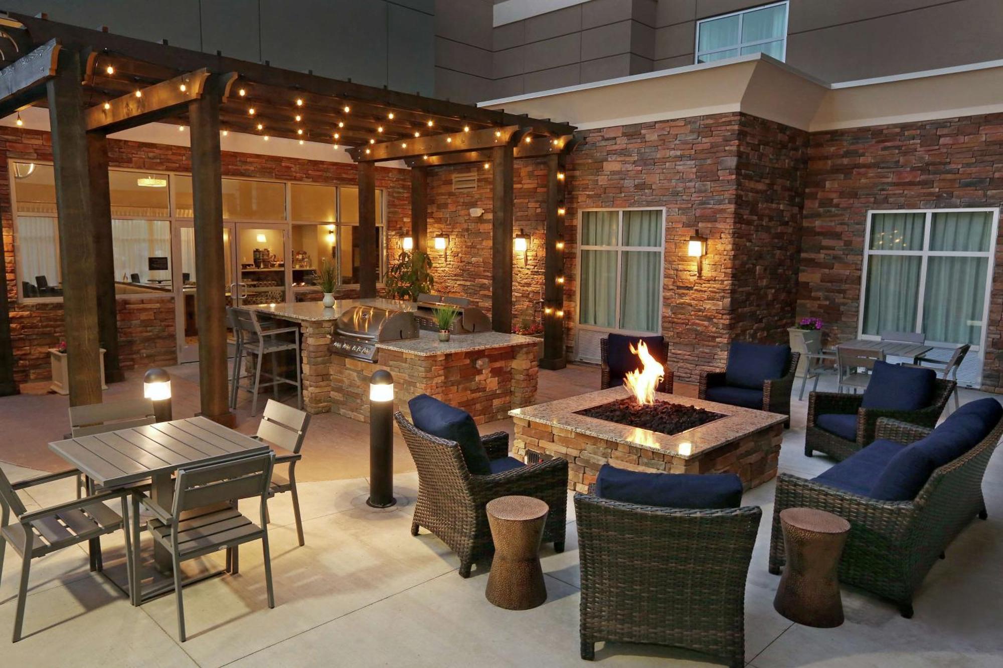Homewood Suites By Hilton West Fargo/Sanford Medical Center Екстериор снимка