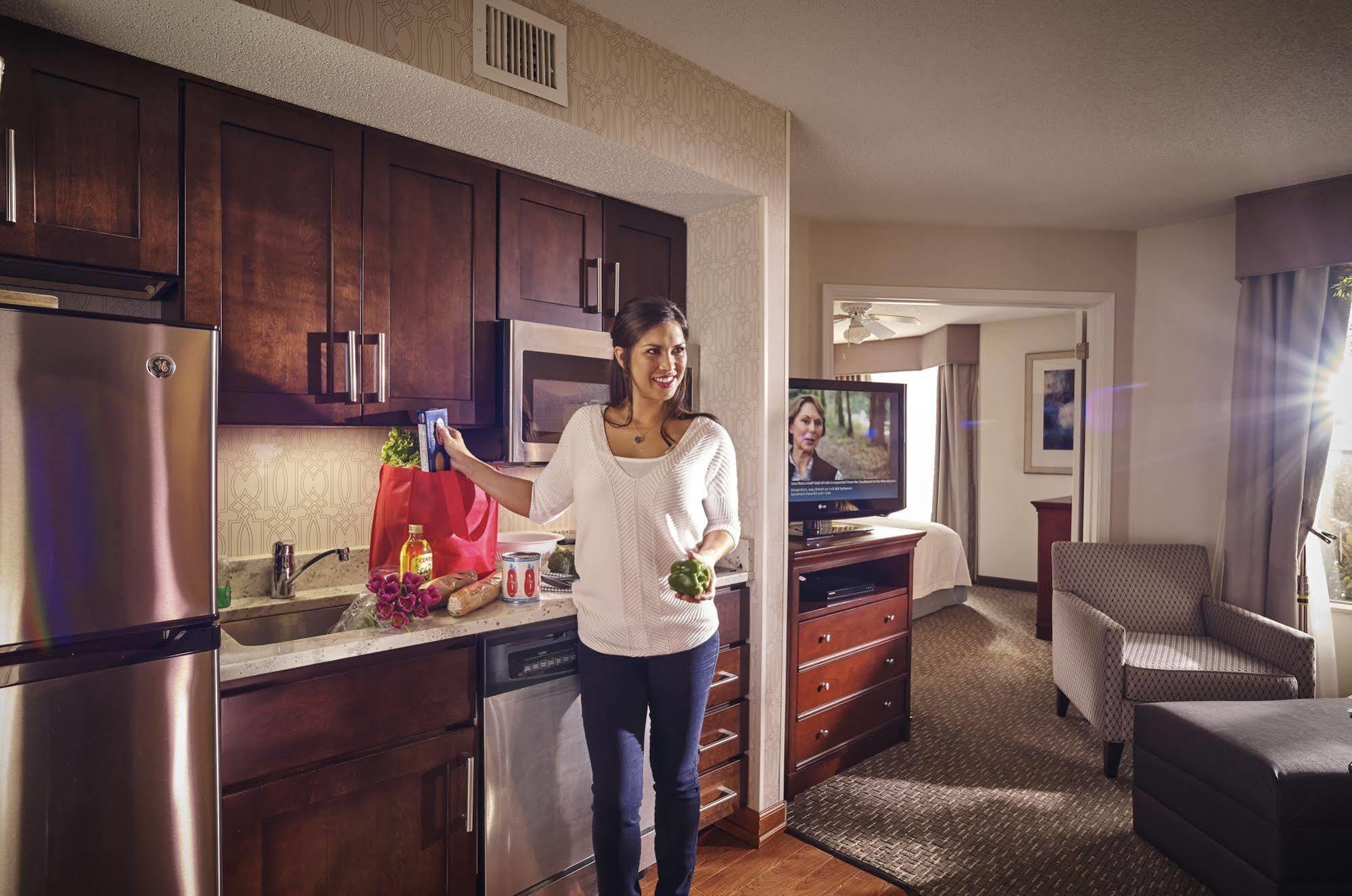 Homewood Suites By Hilton West Fargo/Sanford Medical Center Екстериор снимка